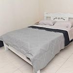 Modern 2Br Apartment Walking Distance From Airport