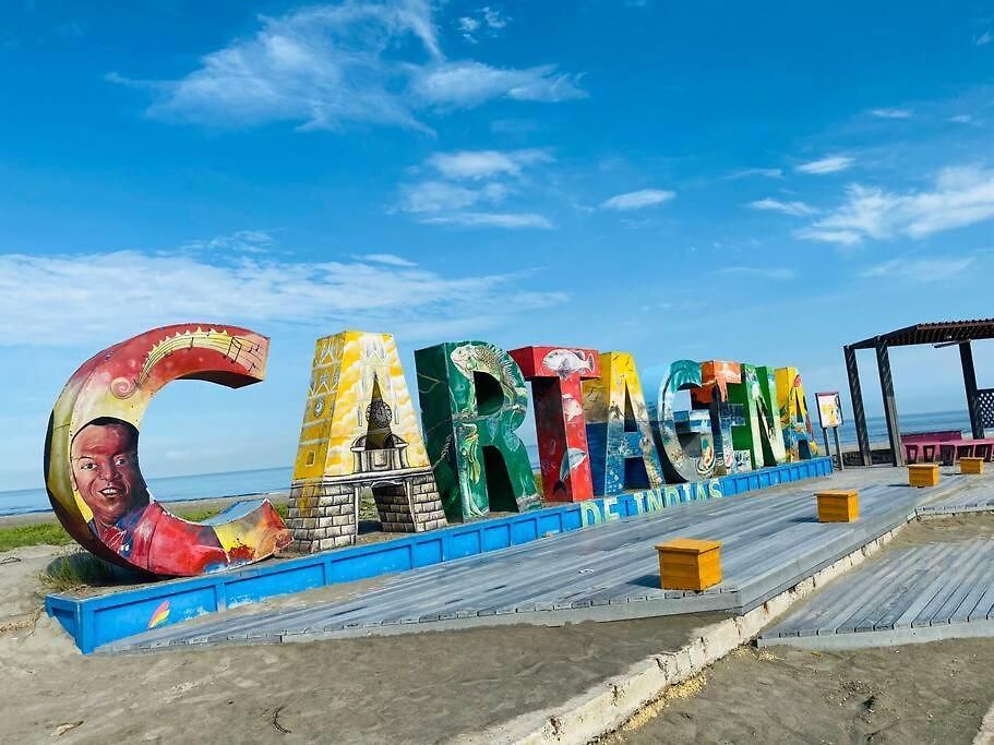 Modern 2br Walking Distance From Airport Apartamento